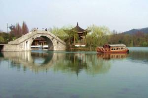 杨公堤