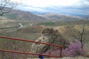 喇嘛山